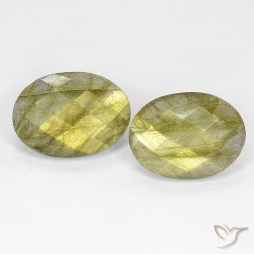16.30ctw Natural Multicolor Labradorite, Oval, Translucent