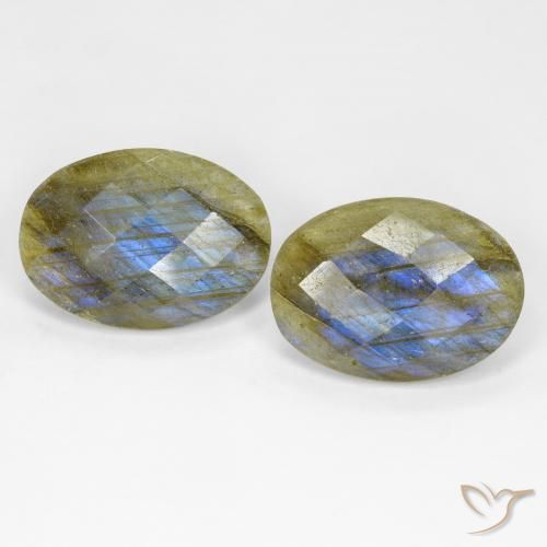 13.71ctw Natural Multicolor Labradorite, Oval, Translucent