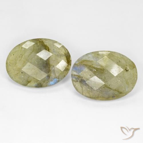 20.44ctw Natural Multicolor Labradorite, Oval, Translucent