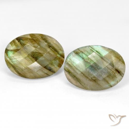Labradorita Ovalada a juego de 2 piezas en tamaño 20,2 x 15mm, peso 20,16 ct en total / promedio. 10,08 ct cada uno, Multicolor en claridad Translúcido, piedra preciosa natural No tratado, dureza de Mohs 6 - 6.5, Photo A