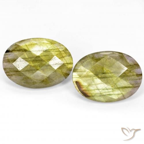 23.37 ct Oval Checkerboard Labradorite, 21.9 x 15.8 mm From Madagascar, Photo A
