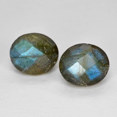 Par de Labradorita Ovalada a juego de 7,1 x 6,2mm - Peso 2,51 ct en total / promedio. 1,26 ct cada uno, piedra preciosa natural No tratado, color Multicolor con claridad Translúcido, dureza Mohs 6 - 6.5, Photo A