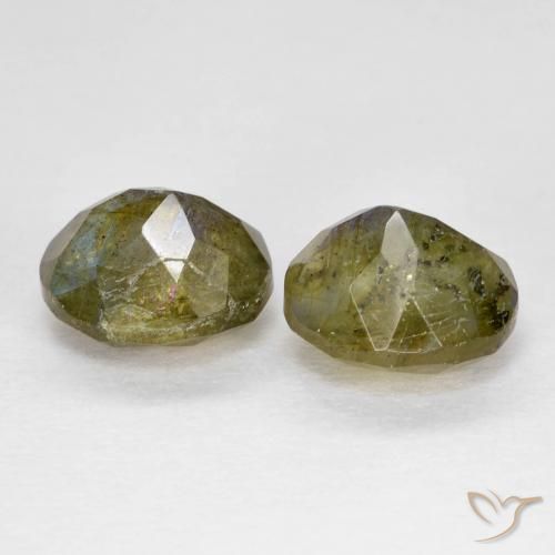 Labradorite Gemstones in 7.1 x 6.1 mm Size for Sale, Labradorite Stones in Multicolor Color