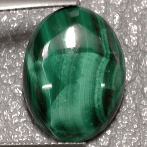 7.84 ct Green Malachite Stone, Natural Malachite in Oval Cabochon Shape for Sale