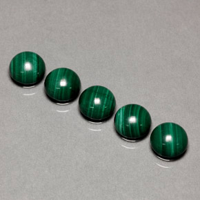 5.46 ct Green Malachite Gemstone, Malachite Gem in Round Cabochon Shape for Sale.