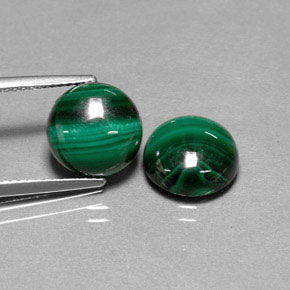 9.09 ct Green Malachite Gemstone, Malachite Gem in Round Cabochon Shape for Sale.