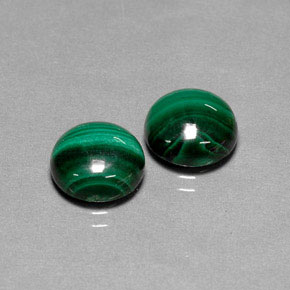 9.09 ct Green Malachite Stone, Natural Malachite in Round Cabochon Shape for Sale