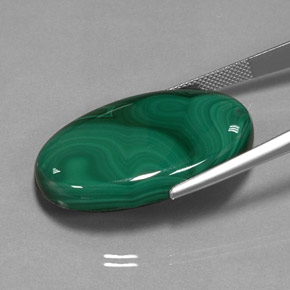 Malachite Gemstone in 33.2 x 22.2 mm Size for Sale, Malachite Stone in Multicolor Green Color