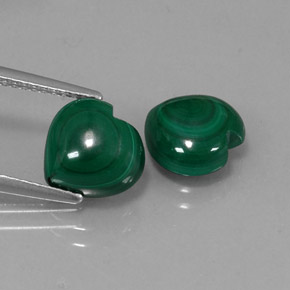 6.28 ct Green Malachite Gemstone, Malachite Gem in Heart Cabochon Shape for Sale.