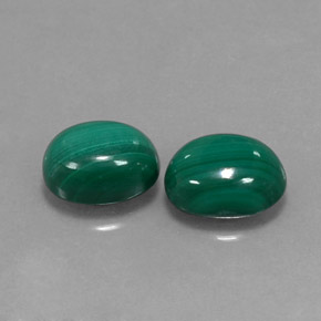 4.39 ct Green Malachite Gemstone, Malachite Gem in Oval Cabochon Shape for Sale.