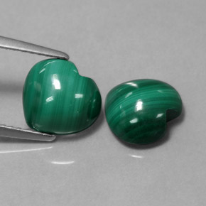 5.70 ct Green Malachite Gemstone, Malachite Gem in Heart Cabochon Shape for Sale.