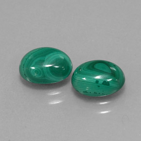 3.87 ct Green Malachite Stone, Natural Malachite in Oval Cabochon Shape for Sale