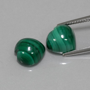 10.68 ct Green Malachite Gemstone, Malachite Gem in Heart Cabochon Shape for Sale.