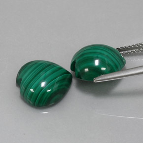 14.02 ct Green Malachite Stone, Natural Malachite in Heart Cabochon Shape for Sale