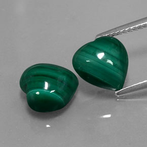 8.44 ct Green Malachite Gemstone, Malachite Gem in Heart Cabochon Shape for Sale.