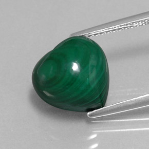 7.65 ct Green Malachite Gemstone, Malachite Gem in Heart Cabochon Shape for Sale.