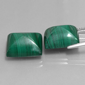 Malachite Gemstone in 13.2 x 11.1 mm Size for Sale, Malachite Stone in Multicolor Green Color