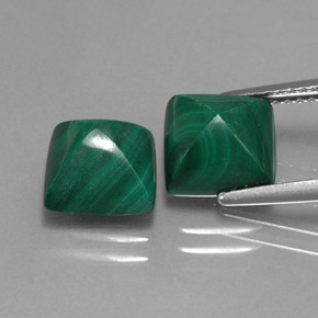 7.52 ct Green Malachite Gemstone, Malachite Gem in Square Cabochon Shape for Sale.