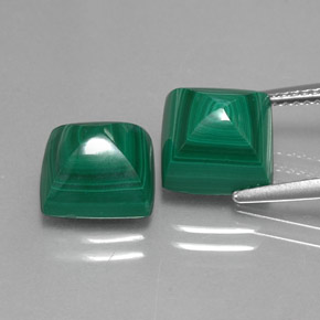 11.05 ct Green Malachite Gemstone, Malachite Gem in Square Cabochon Shape for Sale.