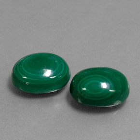 8.40 ct Green Malachite Stone, Natural Malachite in Oval Cabochon Shape for Sale