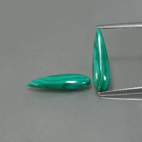 5.01 ct Green Malachite Gemstone, Malachite Gem in Pear Cabochon Shape for Sale.