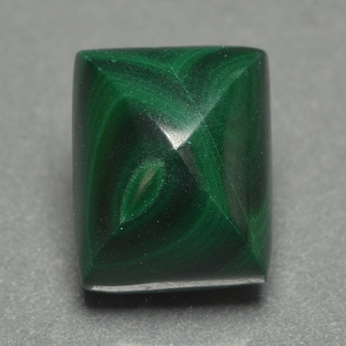 Vielfarbig-grün Malachit Edelstein - 4.6ct Baguette-Zuckerhut-Cabochon (ID: 500087)