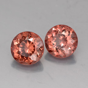 2.93 ct Orange Malaya Garnet Stone, Natural Malaya Garnet in Round Facet Shape for Sale