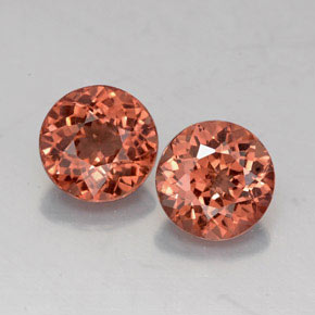 2.75 ct Orange Malaya Garnet Gemstone, Malaya Garnet Gem in Round Facet Shape for Sale.