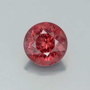 2.65 ct Pink Malaya Garnet Gemstone, Malaya Garnet Gem in Round Facet Shape for Sale.
