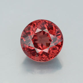 3.47 ct Pink Malaya Garnet Gemstone, Malaya Garnet Gem in Round Facet Shape for Sale.