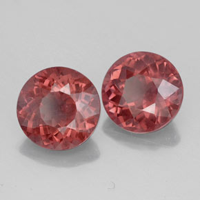 5.04 ct Pink Malaya Garnet Stone, Natural Malaya Garnet in Round Facet Shape for Sale