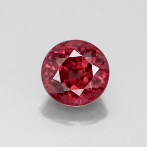 2.75 ct Pink Malaya Garnet Gemstone, Malaya Garnet Gem in Round Facet Shape for Sale.
