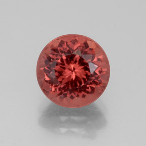 3.24 ct Pink Malaya Garnet Gemstone, Malaya Garnet Gem in Round Facet Shape for Sale.