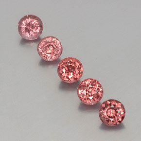 3.61 ct Pink Malaya Garnet Gemstone, Malaya Garnet Gem in Round Facet Shape for Sale.