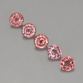3.22 ct Pink Malaya Garnet Gemstone, Malaya Garnet Gem in Round Facet Shape for Sale.