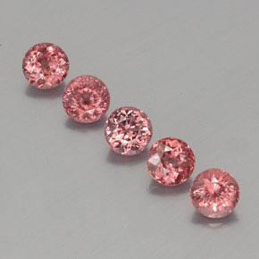 4.61 ct Pink Malaya Garnet Gemstone, Malaya Garnet Gem in Round Facet Shape for Sale.