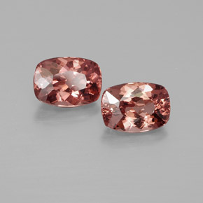 2.60 ct Pink Malaya Garnet Stone, Natural Malaya Garnet in Cushion-Cut Shape for Sale