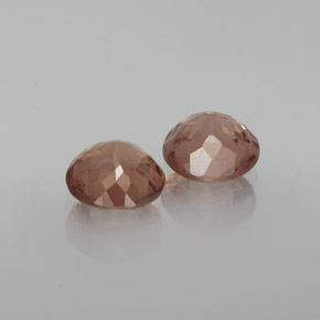 Malaya Garnet Gemstone in 5.6 mm Size for Sale, Malaya Garnet Stone in Pinkish Rose Color
