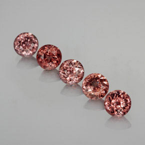 2.90 ct Pink Malaya Garnet Stone, Natural Malaya Garnet in Round Facet Shape for Sale
