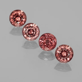 2.73 ct Pink Malaya Garnet Gemstone, Malaya Garnet Gem in Round Facet Shape for Sale.