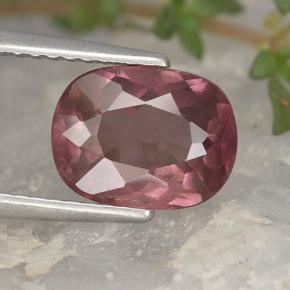 2.53 ct Pink Malaya Garnet Gemstone, Malaya Garnet Gem in Oval Facet Shape for Sale.