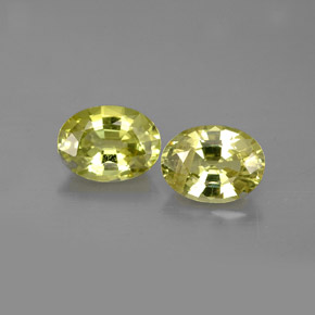 2.29 ct Green Mali Garnet Gemstone, Mali Garnet Gem in Oval Facet Shape for Sale.