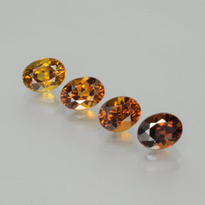 Lotto di 4 pezzi Granato del Mali multicolore taglio ovale Granato del Mali - Peso 2,73 ct totali / media. 0,68 ct ciascuno, misura 5,8 x 4,4mm, colore: Multicolore, durezza Mohs 6,5 - 7,5 adatto per gioielli da indossare ogni giorno, Photo A
