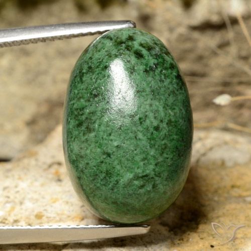 19,98 ct ovaler grüner Mawsitsit aus Myanmar, Größe 19 x 12,6mm, natürlicher Edelstein, Opaque Reinheit, 1 Stück ovaler Mawsitsit, Mohs-Härte von 6 - 7 , Photo A
