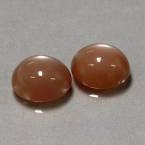 6.42 ct Orange Moonstone Gemstone, Moonstone Gem in Oval Cabochon Shape for Sale.