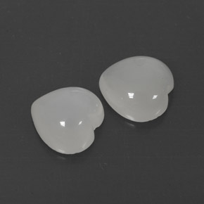 4.80 ct White Moonstone Gemstone, Moonstone Gem in Heart Cabochon Shape for Sale.