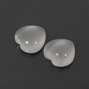 4.56 ct White Moonstone Stone, Natural Moonstone in Heart Cabochon Shape for Sale