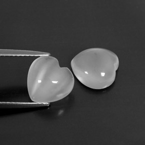 4.39 ct White Moonstone Stone, Natural Moonstone in Heart Cabochon Shape for Sale