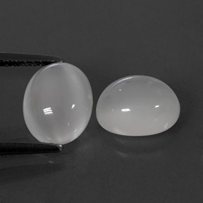 3.47 ct White Moonstone Gemstone, Moonstone Gem in Oval Cabochon Shape for Sale.
