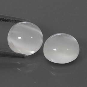 4.16 ct White Moonstone Gemstone, Moonstone Gem in Round Cabochon Shape for Sale.